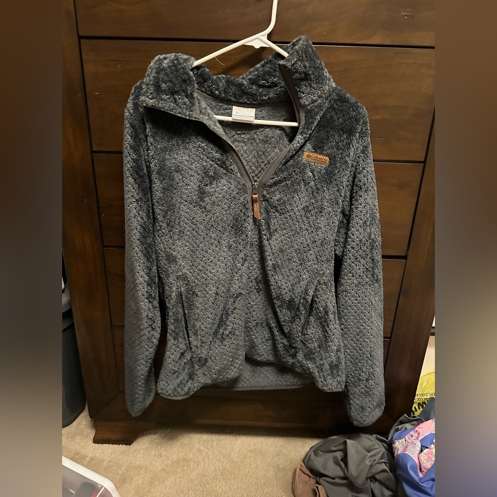Columbia quarter zip Sherpa fleece. Size Medium. Worn maybe once.